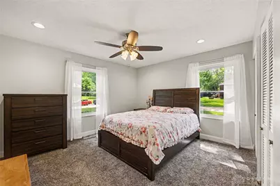 907 Debbie Court, Clayton, OH 45415 - Photo 20