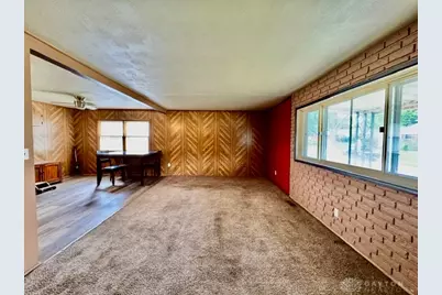 110 W Routzong Drive, Fairborn, OH 45324 - Photo 14