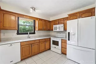 7655 Windham Rd, Bethel Twp, OH 45371 - Photo 14