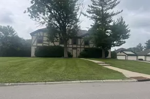 7765 Brams Hill Dr, Washington Twp, OH 45459 - Photo 2