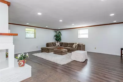 77 Lammers Avenue, Washington Twp, OH 45459 - Photo 12