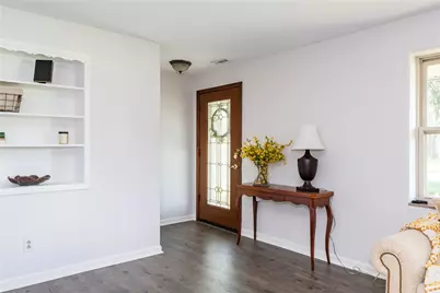 77 Lammers Avenue, Washington Twp, OH 45459 - Photo 6
