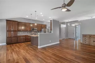 4049 Spicebush Dr, Tipp City, OH 45371 - Photo 8