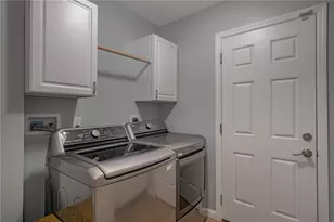 4049 Spicebush Dr, Tipp City, OH 45371 - Photo 14