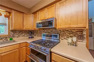 23 Dronfield Rd, Troy, OH 45373 - Photo 12