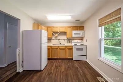 4381 Silverberry Avenue, Dayton, OH 45424 - Photo 2
