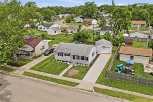 187 Pat Ln, Fairborn, OH 45324 - Photo 2