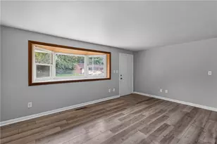 1855 Mattis Dr, Miami Township, OH 45439 - Photo 6