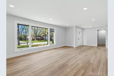 801 Southford Avenue, Washington Twp, OH 45429 - Photo 8