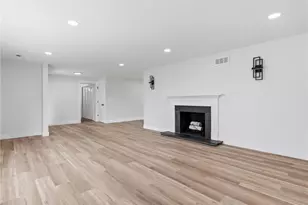 801 Southford Ave, Washington Twp, OH 45429 - Photo 10