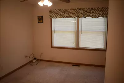 2284 Katherine Boulevard, Bethel Twp, OH 45341 - Photo 12
