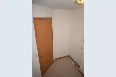 2284 Katherine Boulevard, Bethel Twp, OH 45341 - Photo 14