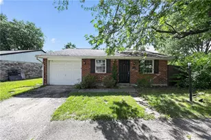 7589 Pomeranian Dr, Huber Heights, OH 45424 - Photo 2