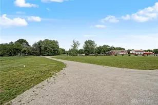 1564 Stingley Rd, Chester Township, OH 45177 - Photo 8