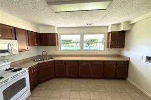 869 Foley Dr, Vandalia, OH 45377 - Photo 8