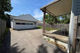 2357 S Smithville Rd, Dayton, OH 45420 - Photo 14