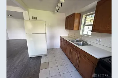 1023 Burleigh Avenue, Dayton, OH 45402 - Photo 8