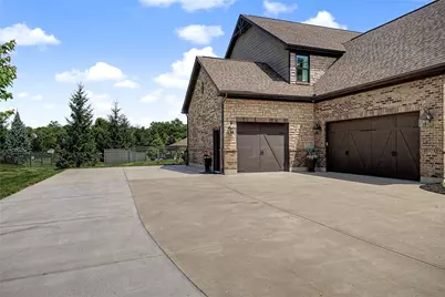 8223 Turning Leaf Crossing, Clear Creek Township, OH 45066 - Photo 4