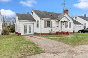 3648 W Siebenthaler Ave, Dayton, OH 45406 - Photo 2
