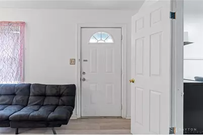 3648 W Siebenthaler Avenue, Dayton, OH 45406 - Photo 6
