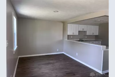 2509 Berwyck Avenue, Harrison Twp, OH 45414 - Photo 4