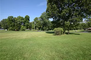 216 4th St, Christiansburg, OH 43072 - Photo 42