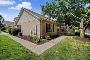 5051 Twin Lakes Cir, Clayton, OH 45315 - Photo 2