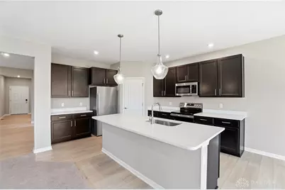 141 Kenneth Hamilton Way, Yellow Springs Vlg, OH 45387 - Photo 8