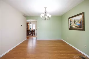 281 Scott Dr, Englewood, OH 45322 - Photo 6