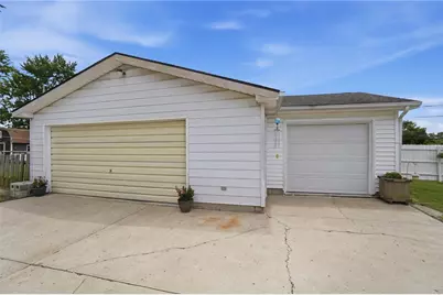 7612 Rothfield Drive, Dayton, OH 45424 - Photo 32