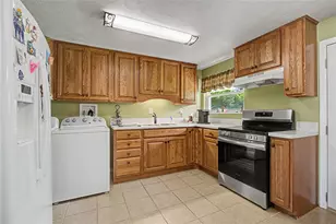4800 Rolling St, Miami Township, OH 45439 - Photo 12
