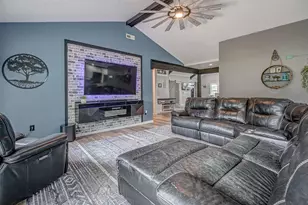 137 S Waynesville Rd, Oregonia, OH 45054 - Photo 12