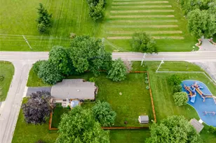2593 Lantz Rd, Beavercreek, OH 45434 - Photo 2