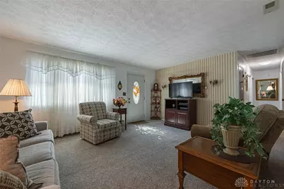837 Colorado Drive, Xenia, OH 45385 - Photo 2