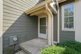 176 Queens Crossing, Washington Twp, OH 45458 - Photo 4