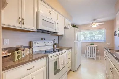 639 Brookfield Road, Kettering, OH 45429 - Photo 8