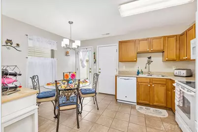 523 NW Washington Boulevard #3B, Hamilton, OH 45013 - Photo 2