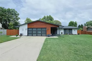 8910 Springrun Ln, Washington Twp, OH 45458 - Photo 2