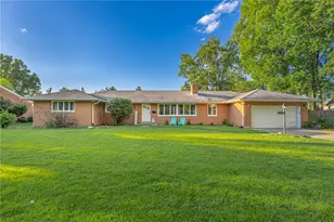 3290 Ridgeview Ave, Kettering, OH 45409 - Photo 1