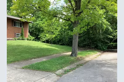 413 Majestic Drive, Dayton, OH 45417 - Photo 2