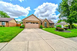 1337 Maplecrest Dr, Troy, OH 45373 - Photo 2