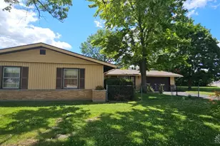 201 Eaton Ave, Eaton, OH 45320 - Photo 2