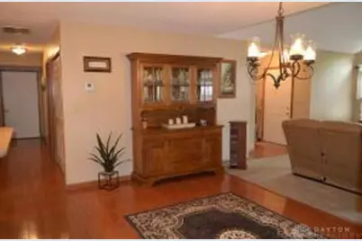 858 Trent Close, Springfield, OH 45503 - Photo 8