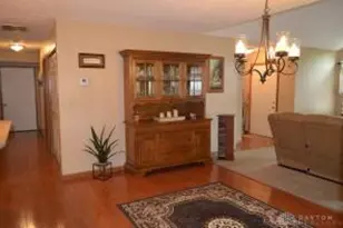 858 Trent Close, Springfield, OH 45503 - Photo 8