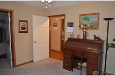 858 Trent Close, Springfield, OH 45503 - Photo 14