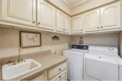 550 Evans Lane, Washington Twp, OH 45459 - Photo 24
