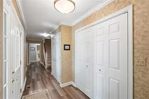 550 Evans Ln, Washington Twp, OH 45459 - Photo 6
