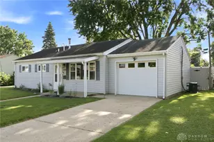 166 Dellwood Dr, Fairborn, OH 45324 - Photo 2