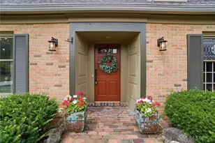 772 W Plantation Ln, Kettering, OH 45419 - Photo 2