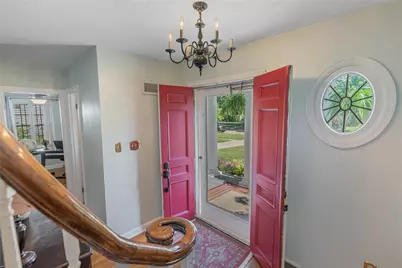 360 East Drive, Oakwood, OH 45419 - Photo 4